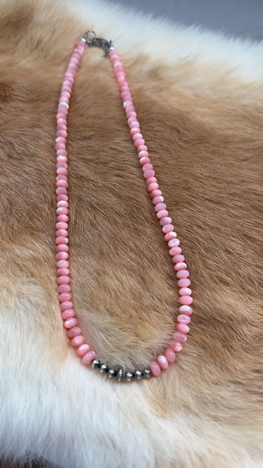 18” (with extender) pink or blue mother of pearl beads with 4mm sterling silver pearls and corrugated saucer